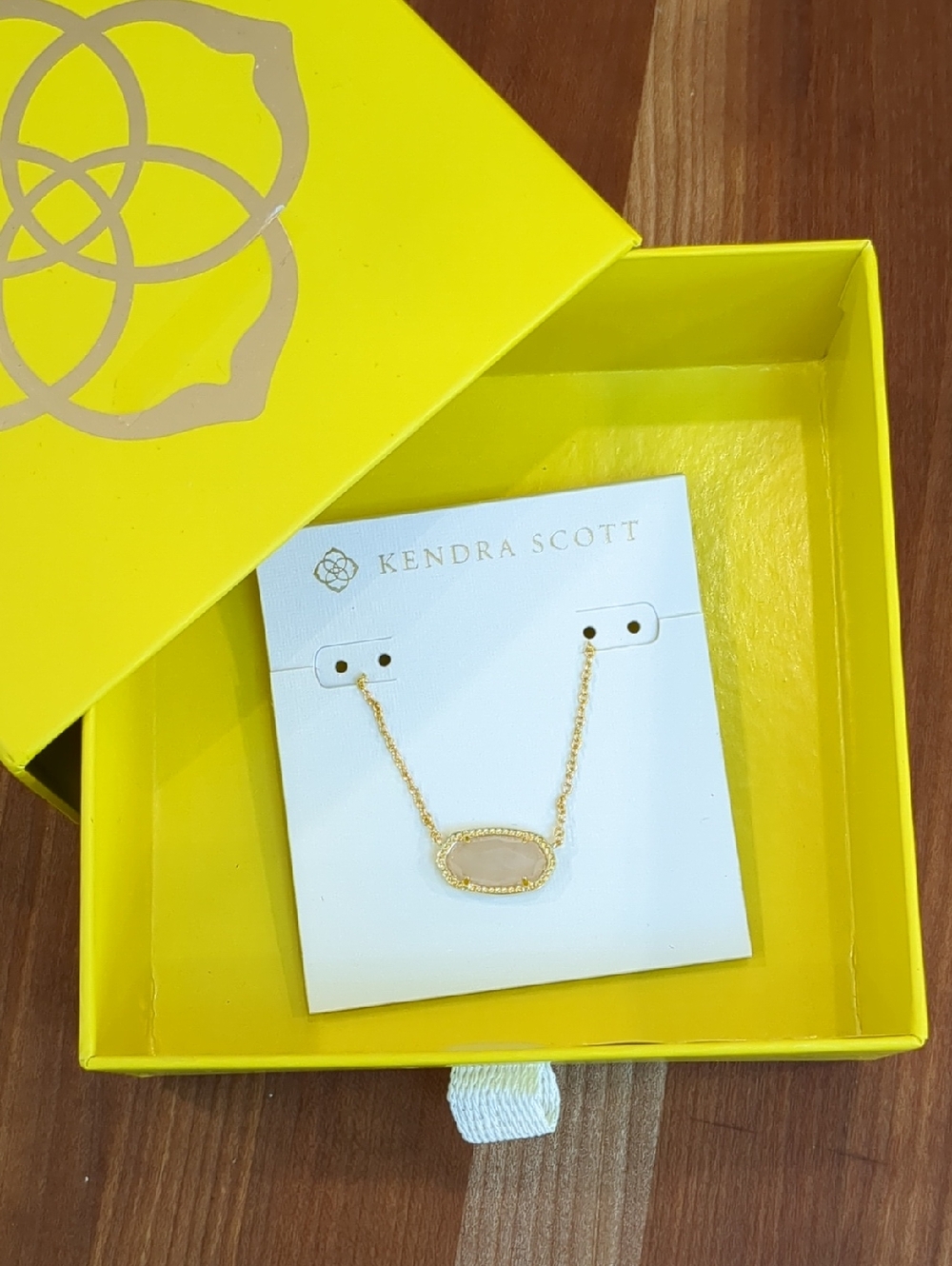 Kendra Scott Gold Necklace with Blush Stone Pendant BRAND NEW NEVER WORN